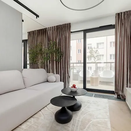 Apartament Elegant & Bright Janosika In With Parking By Renters *